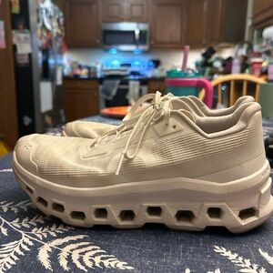 Women’s On cloud shoes